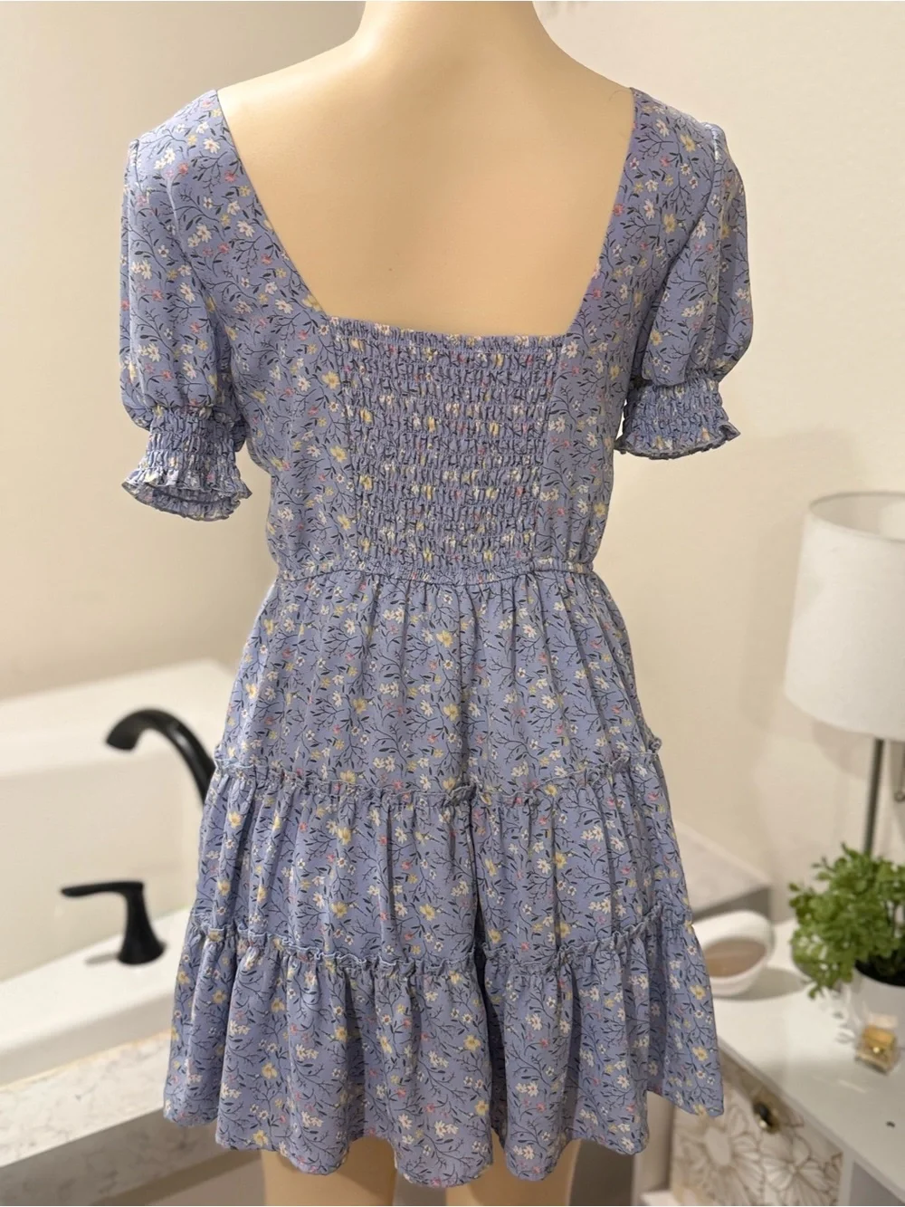 Trixxi Blue Floral Puff Sleeve Mini Dress • Size Medium